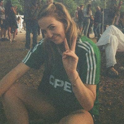 Friendly Northern Gal Main Photo