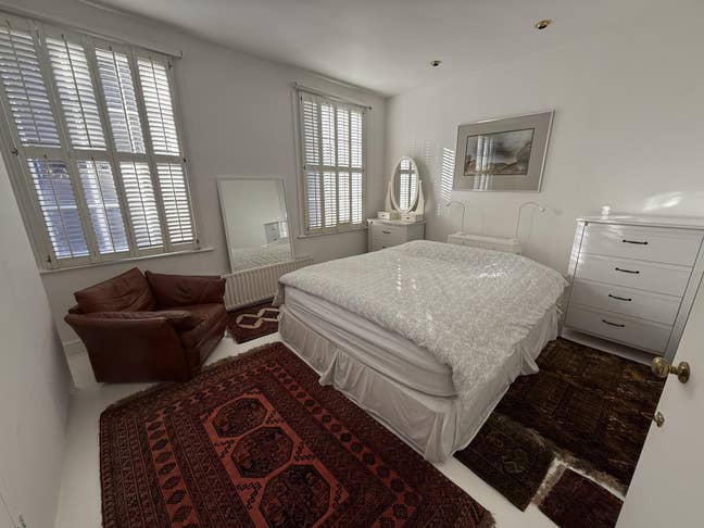 Vacant Portobello Road Notting Hill W11 Houseshare Main Photo