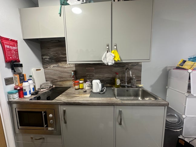 Room ready to rent. Main Photo