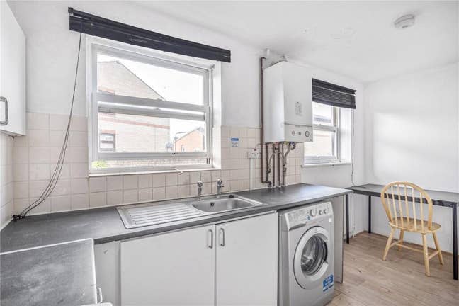 Hackney 4 bedroom Property near Homerton Main Photo