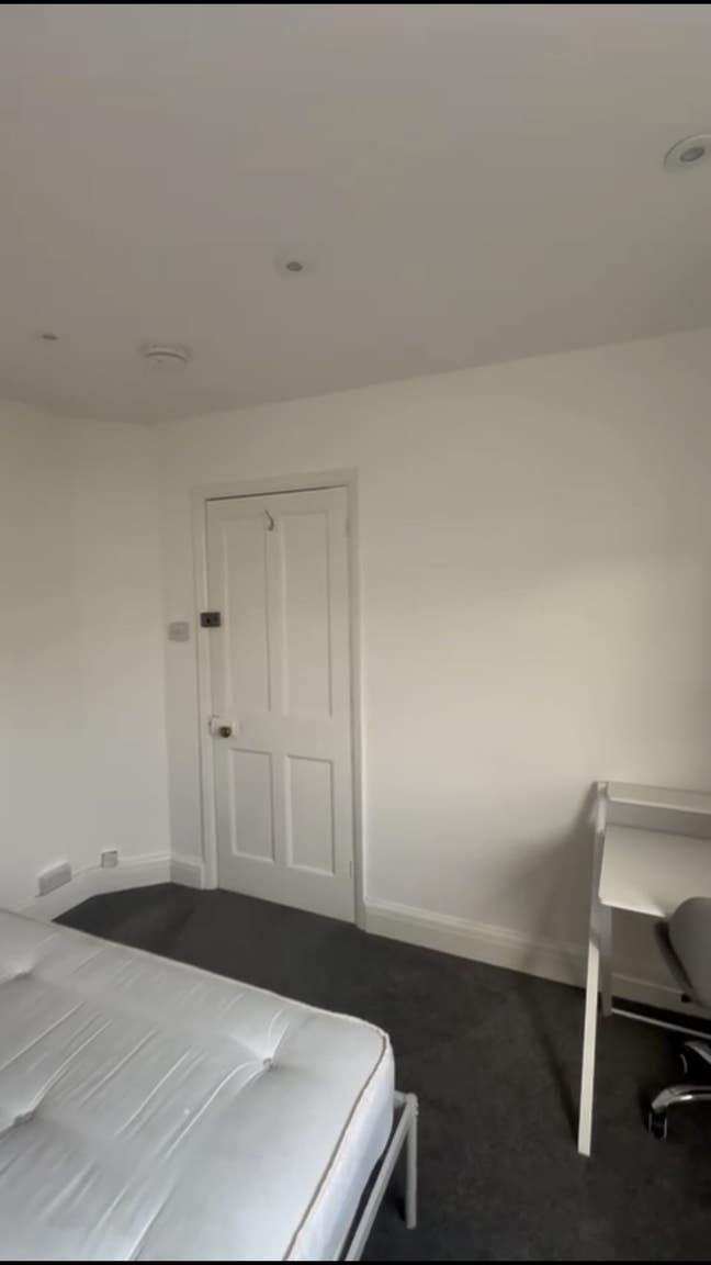Double room close to oxford city centre  Main Photo