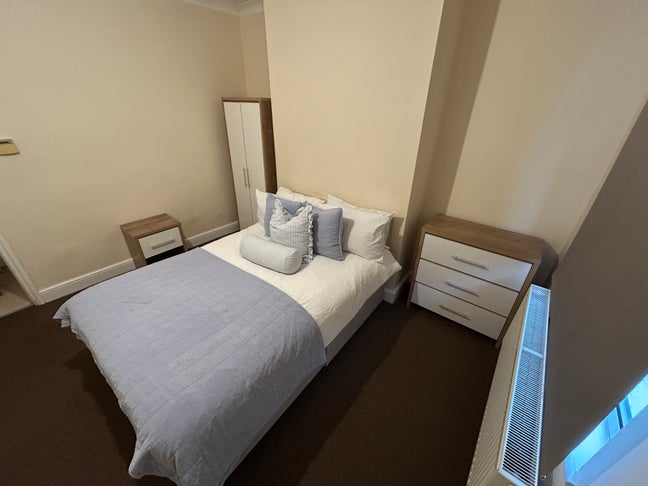 Fully Furnished Single Bedroom Main Photo