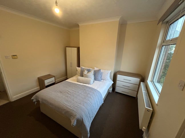 Fully Furnished Single Bedroom Main Photo