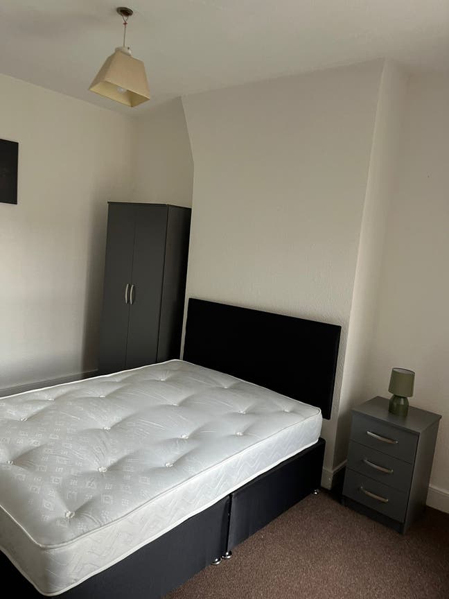 ⭐ Move in Solo, Live Together 🏡 Main Photo