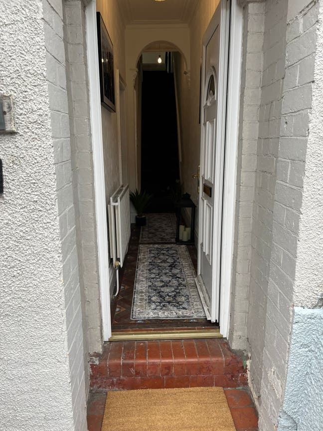 ⭐ Move in Solo, Live Together 🏡 Main Photo