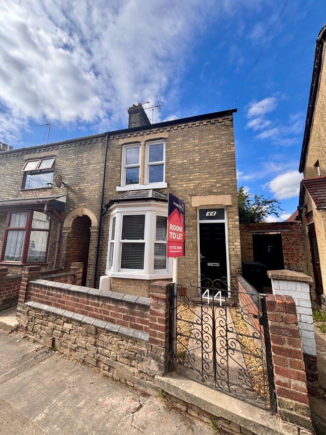 Brand New Palmerston Rd, PE2 - 2 En Suite Rooms🎃 Main Photo