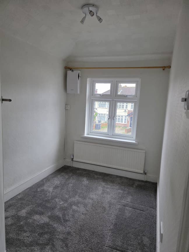Single & Double Room – Vegetarian Home Heathrow Main Photo