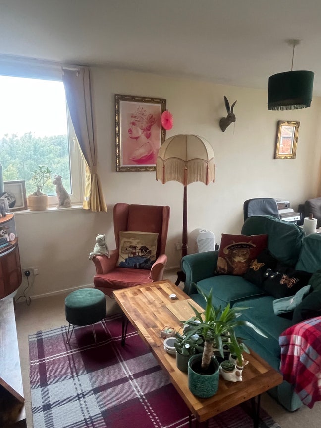 Spacious Double Room Available in Hove Main Photo