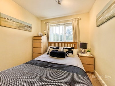 Beautiful Home From Home - Salford  Main Photo