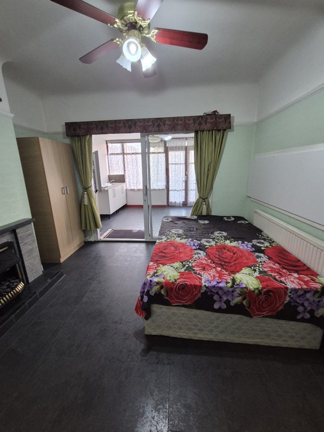 Studio flat Main Photo