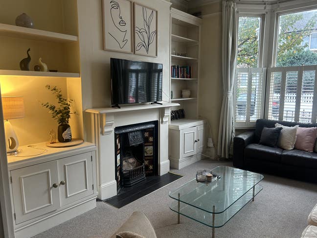 Beautiful double room available in Clapham Main Photo