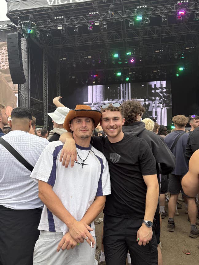 Hiii, Engineer (23yrs old) Main Photo