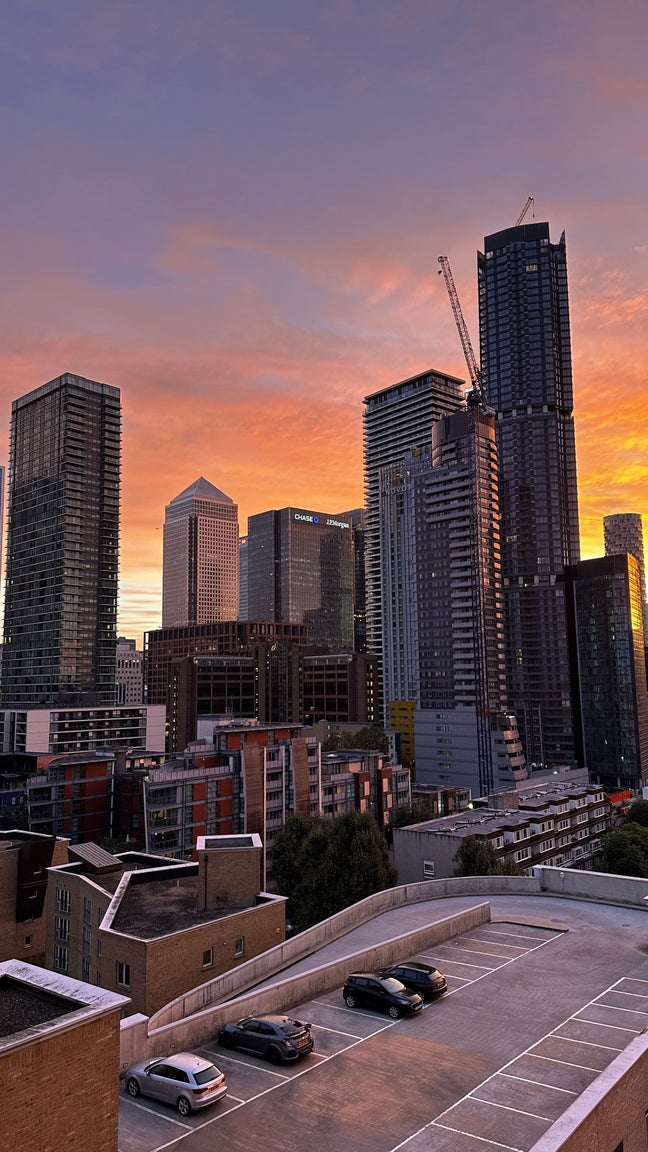 Double En-Suite Room with Balcony in Canary Wharf Main Photo