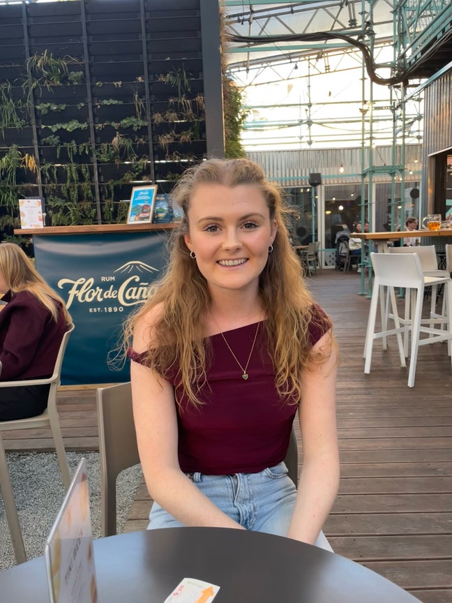 Friendly Professional Looking for a Room Main Photo