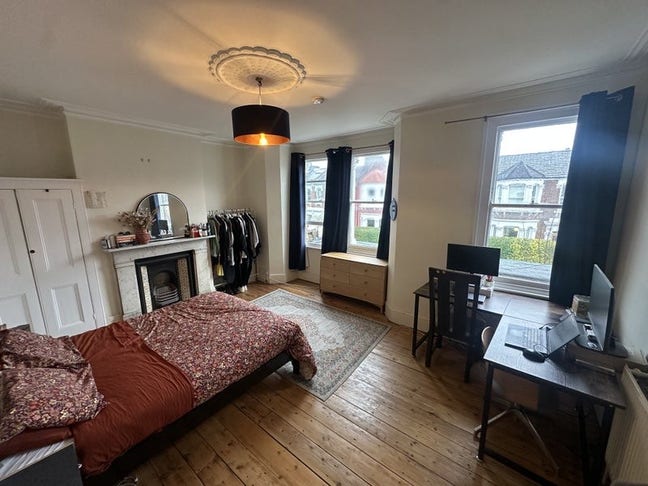 Spacious room in popular Nunhead location Main Photo