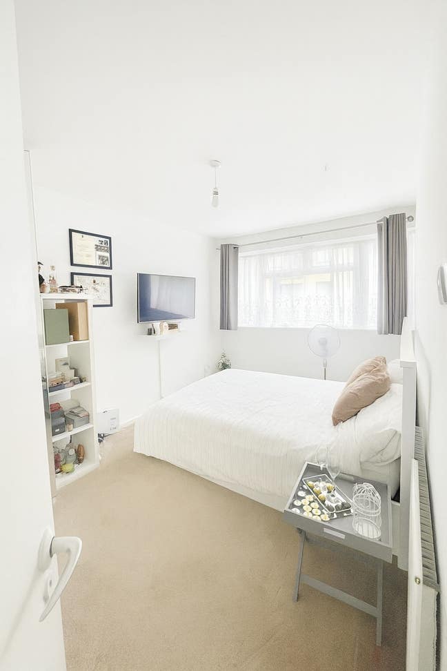 Only 3 Rooms Remaining !! Main Photo