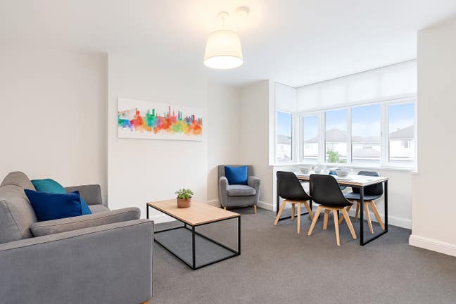 No Deposit Luxury Rooms - View Today Main Photo