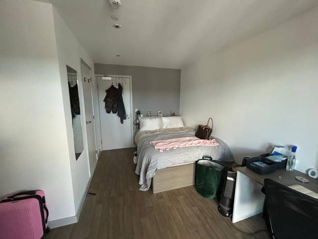 Tenancy takeover student accomidation Main Photo