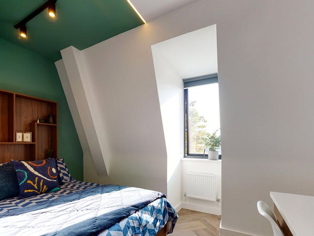 Student Studios In Westminster with all Bills Inc Main Photo