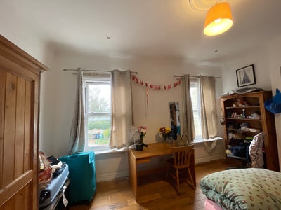 Roommate needed Main Photo