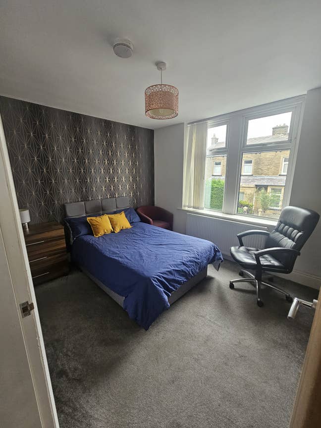 Large Room Ensuite - BB11 Main Photo