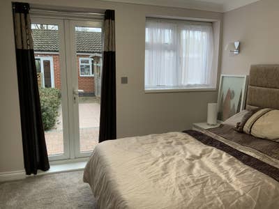 Quiet Professional Home (Central Havant)( Ensuite) Main Photo
