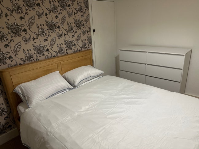Big room available  Main Photo