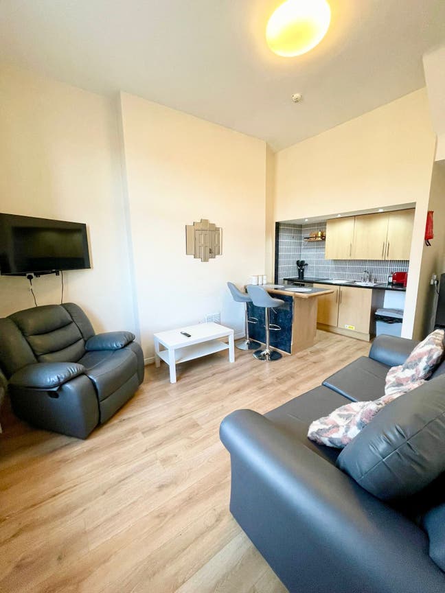 🏡 Bright 1-Bed Duplex Flat – Bills Included  Main Photo