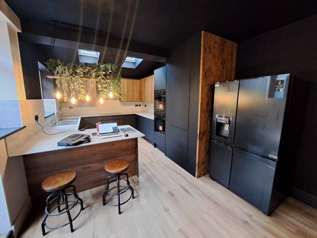 🏡 Stylish Shared Living for Professionals  Main Photo