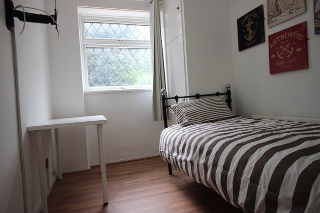 Finwhale House, Glengall Grove, LONDON, E14 Main Photo