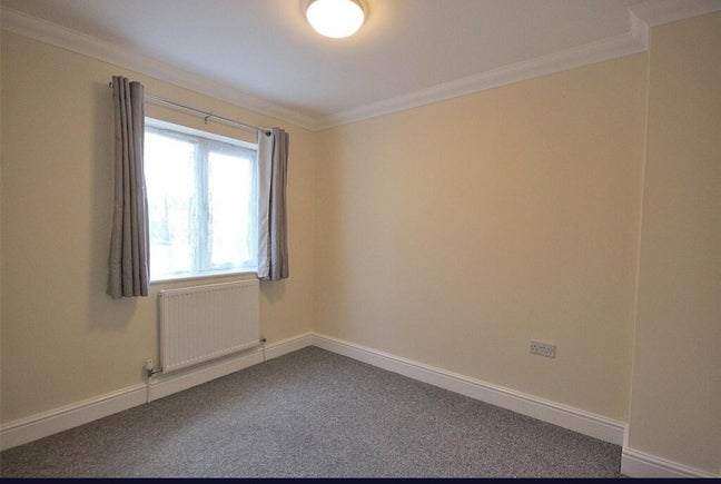 Furnished Single Bedroom Main Photo