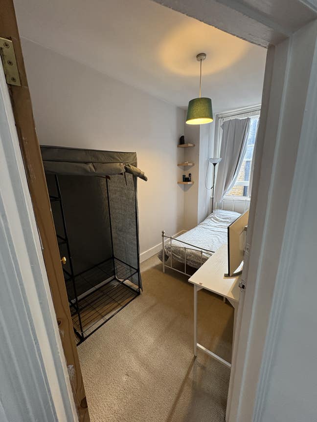 Double Room - Salterford Road, SW17 (Avail 4Th Nov Main Photo