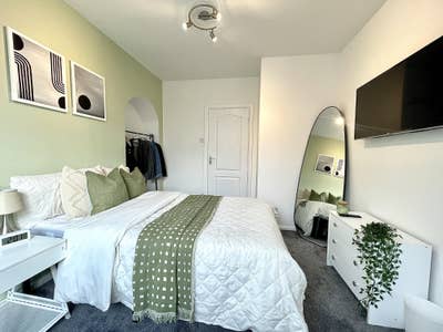 Modern Luxury Double Rooms – All Bills Included Main Photo