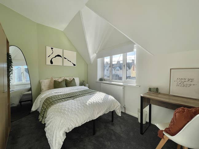 Modern Luxury Double Rooms – All Bills Included Main Photo