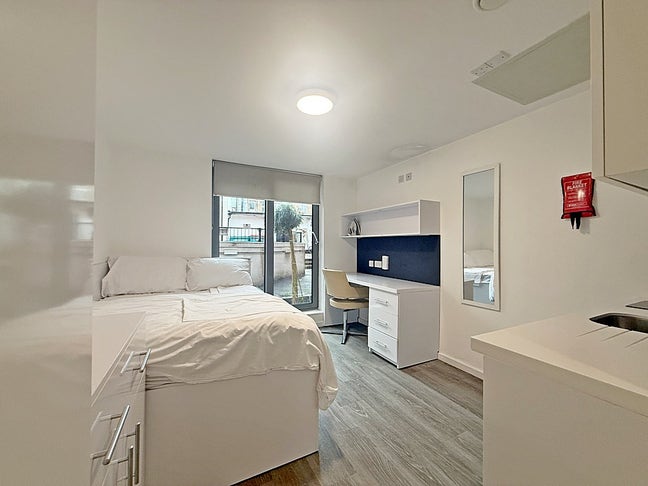 Brand New Studio Apartments in Popes Lane Ealing  Main Photo