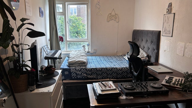 Cozy Room in Bethnal Green Short Stay Sublet Main Photo