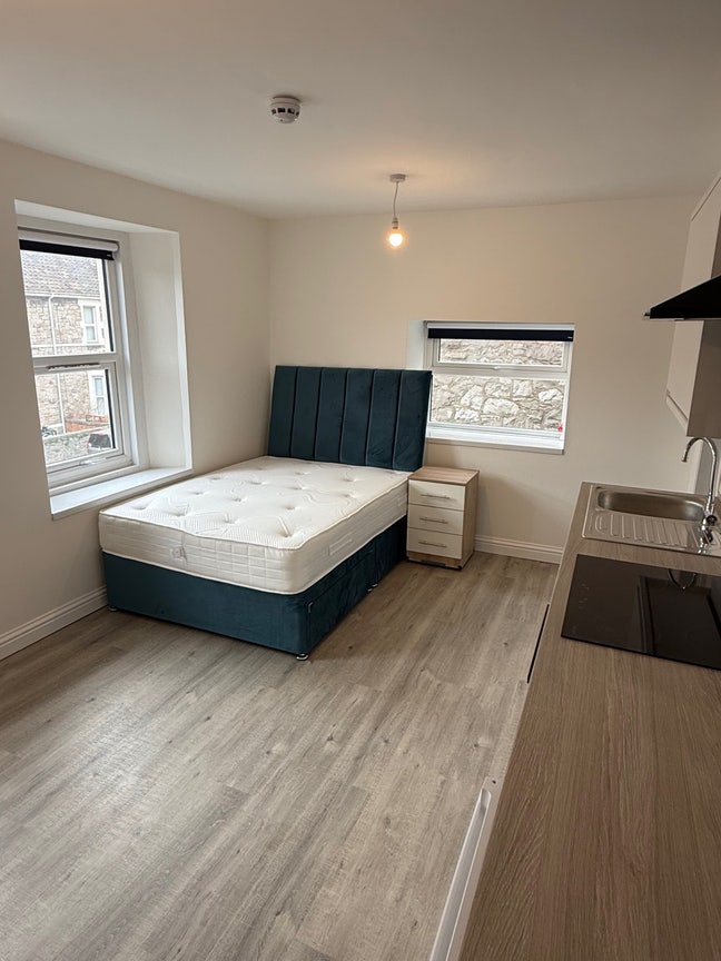 Brand New Studio Flat Available Now  Main Photo