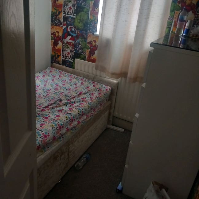 Single and double Room For Rent  Main Photo