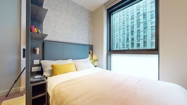 * Super Flat in Canary Wharf-All Bills Included Main Photo