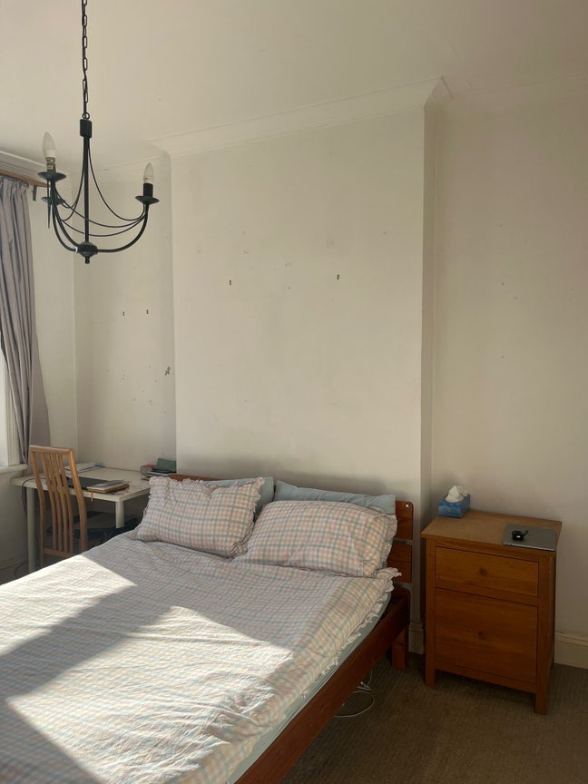 The cheapest double room you’ll find in Putney!  Main Photo