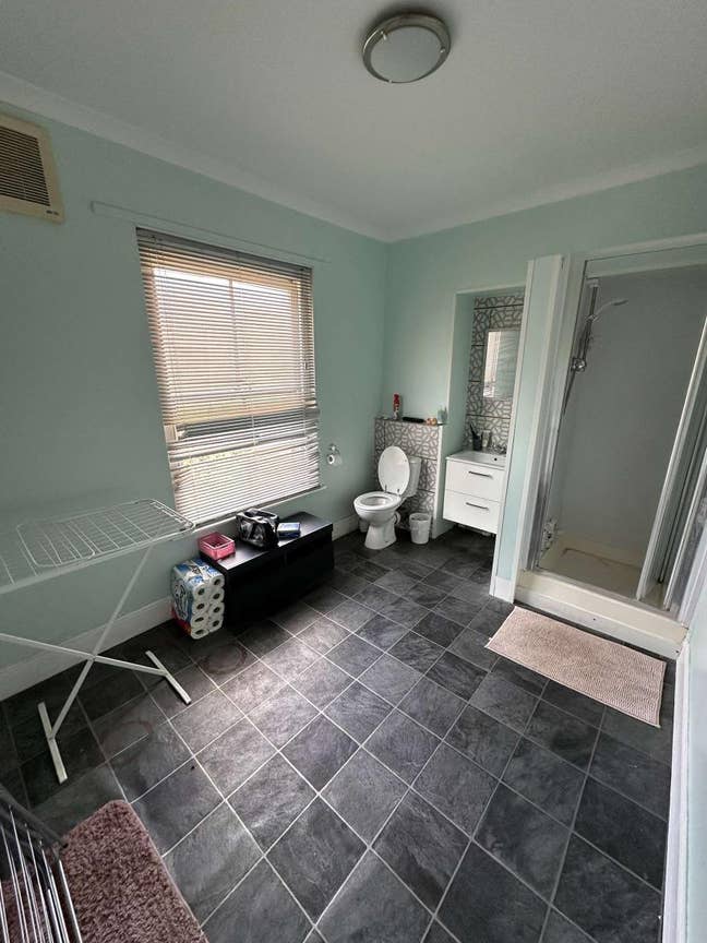Students Only - Double Room Free Main Photo