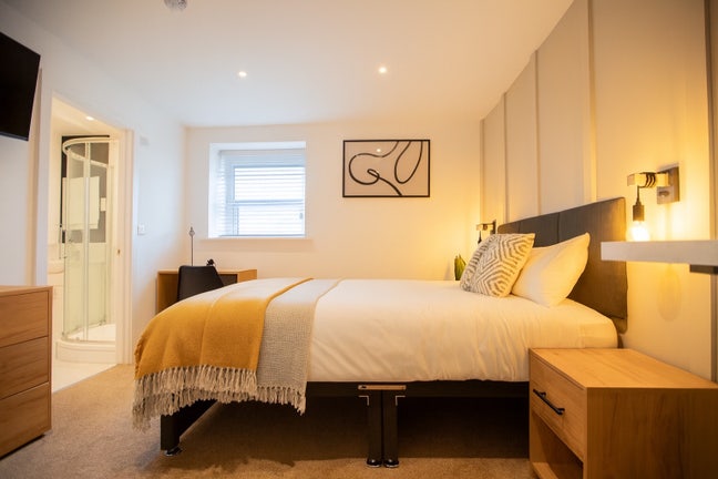  Stunning Brand-New Ensuite&Kitchenette rooms 💚  Main Photo