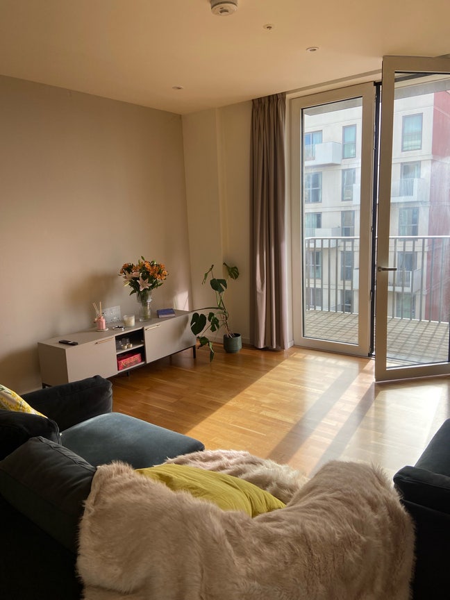 GORGEOUS £1k room in east village Main Photo