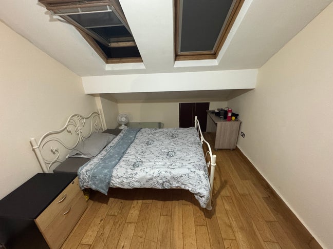 Modern Loft Studio near Wimbledon Park Main Photo