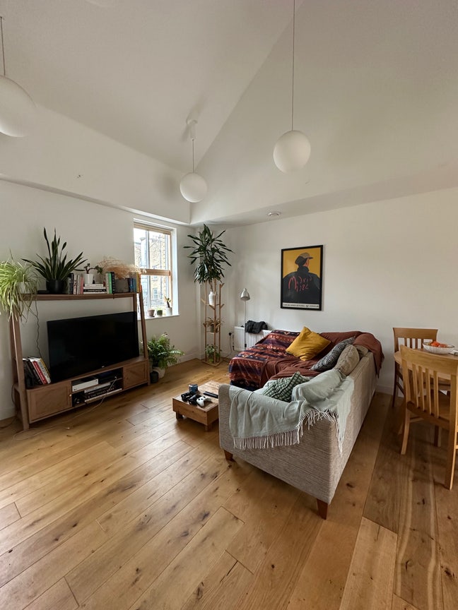2 Rooms in Greenwich Main Photo