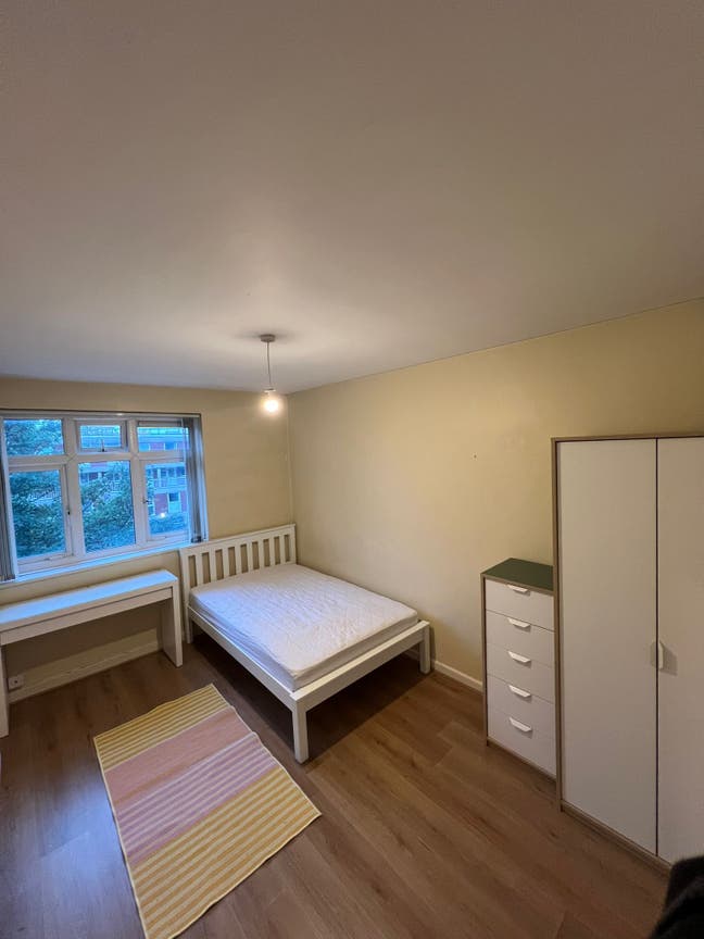 ** Stepney Green ** 4 Double Rooms in Same Flat ** Main Photo