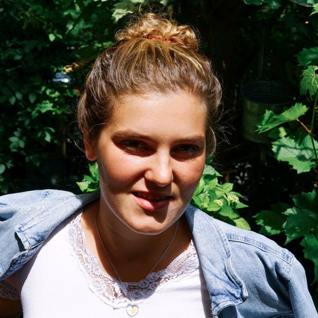 looking for a room for 1 month (12.11. - 12.12.) Main Photo