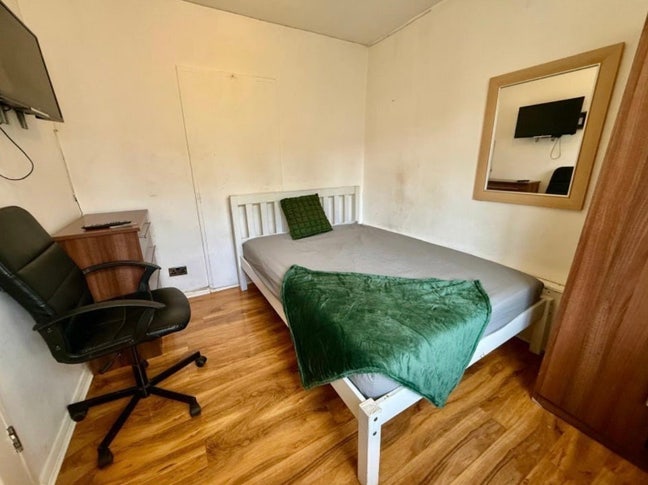 TWO Double Rooms Close To Kingston University (92) Main Photo