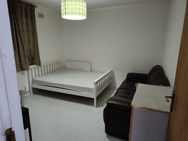 Beautiful Double Room in Canary Wharf Main Photo