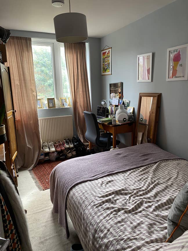 Lovely Double Room moments from Exmouth Market  Main Photo